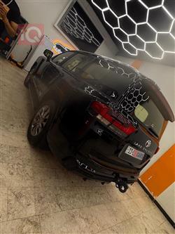 تۆیۆتا لاند کروزەر